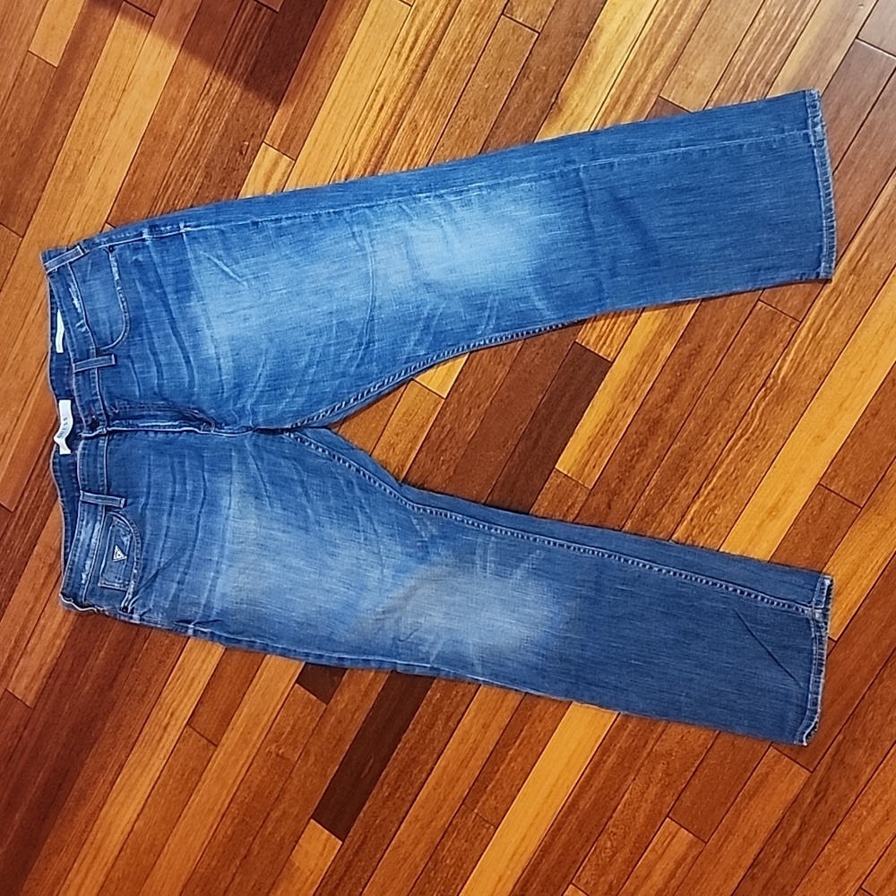 Guess Relaxed Tapered Mens Jeans Sixe 40 x 32